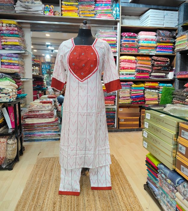 Elegant Pure Cotton Ikkat Weaving 2-Piece Suit for Everyday Grace