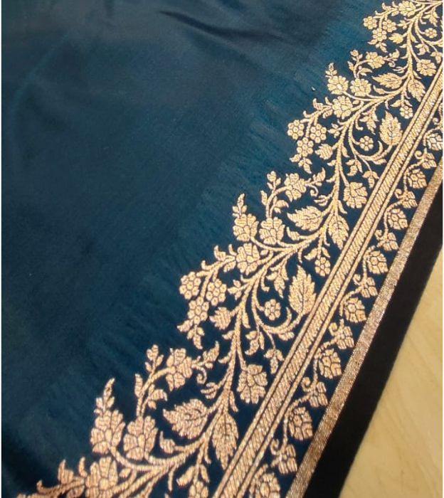 Premium Pure Banarasi Saree with Rich Zari Border & Designer Pallu