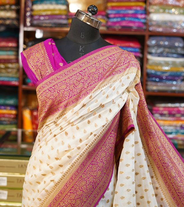 Elegant Semi Pure Khaddi Georgette Saree With Contrast Purplish Pink Border